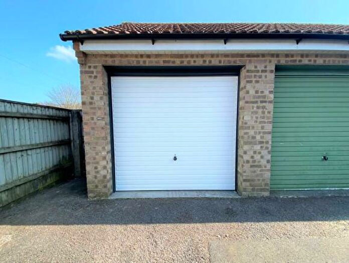2 Bedroom Semi-Detached House For Sale In Aspen Gardens, Poole, BH12