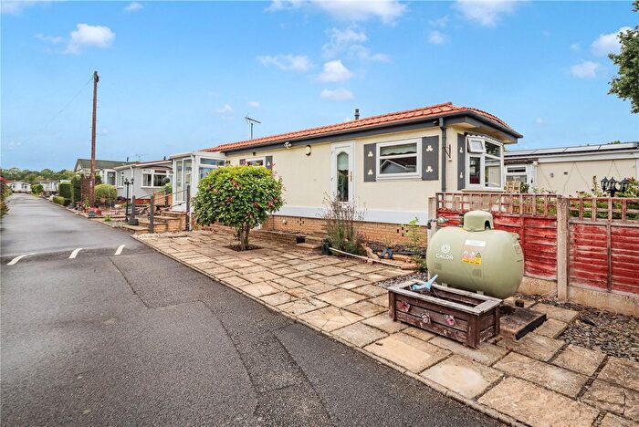 1 Bedroom Mobile/park Home For Sale In Waterside Orchard, Bittell Farm Road, Hopwood, Alvechurch, B48