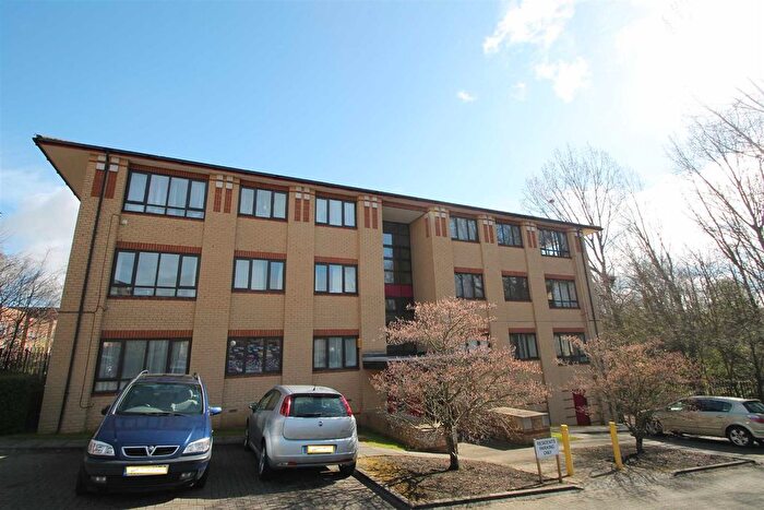 2 Bedroom Flat To Rent In Albion Place, Campbell Park, Milton Keynes, MK9