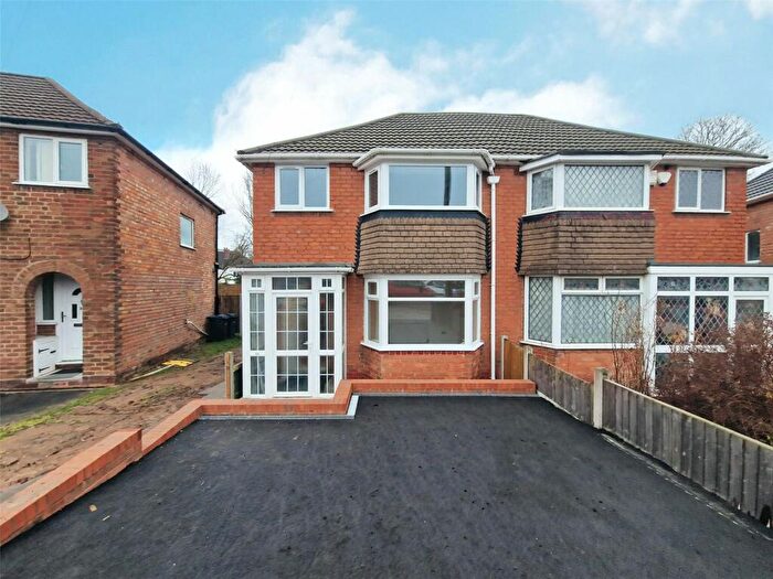 3 Bedroom Semi-Detached House To Rent In Torre Avenue, Northfield, Birmingham, B31