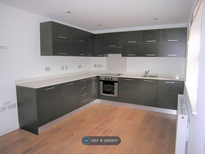 1 Bedroom Bungalow To Rent In Flamstead End Road, Cheshunt, EN8