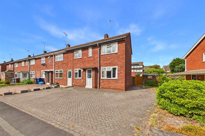2 Bedroom End Of Terrace House For Sale In Byrds Lane, Uttoxeter, Staffordshire, ST14