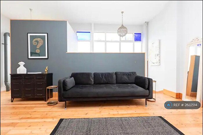 2 Bedroom Maisonette To Rent In Petherton Road, London, N5