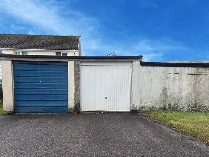 3 Bedroom End Terrace House For Sale In Broad Walk, Helston, TR13