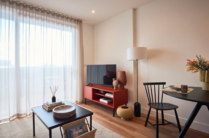 2 Bedroom Apartment To Rent In , Cherry Orchard Road, Croydon, London, CR0