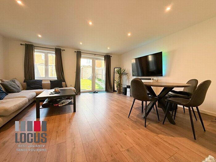 3 Bedroom Terraced House To Rent In Hawfinch Crescent, Harlow, CM17