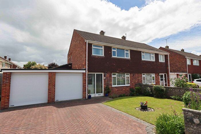 3 Bedroom Semi-Detached House For Sale In Yeo Moor, Clevedon, BS21