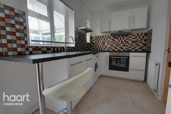 2 Bedroom Semi-Detached House To Rent In Pennant Grove, B29