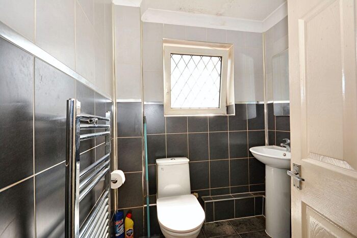 2 Bedroom Terraced House For Sale In Baileys Field, Ashford, TN23