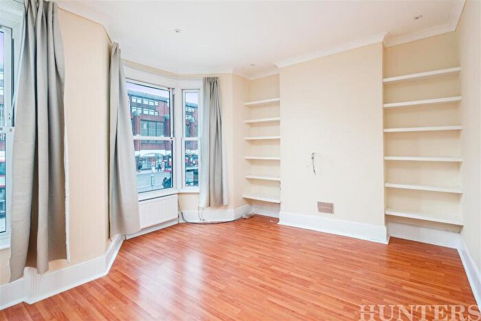 1 Bedroom Flat To Rent In High Road, London, N15
