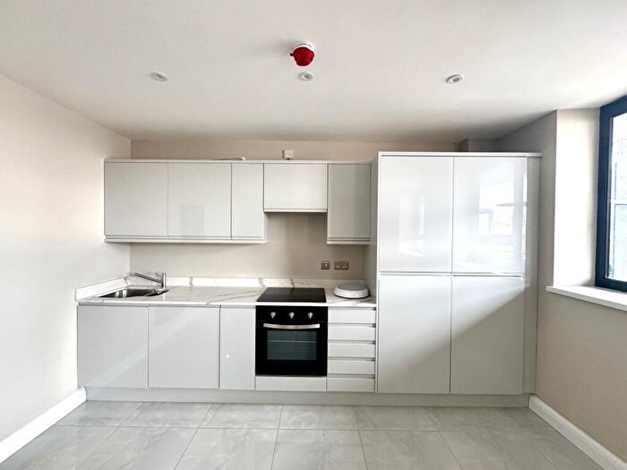 2 Bedroom Apartment To Rent In Carrwood House, SK2