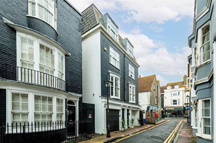 2 Bedroom Semi-Detached House For Sale In Charles Street, Brighton, BN2