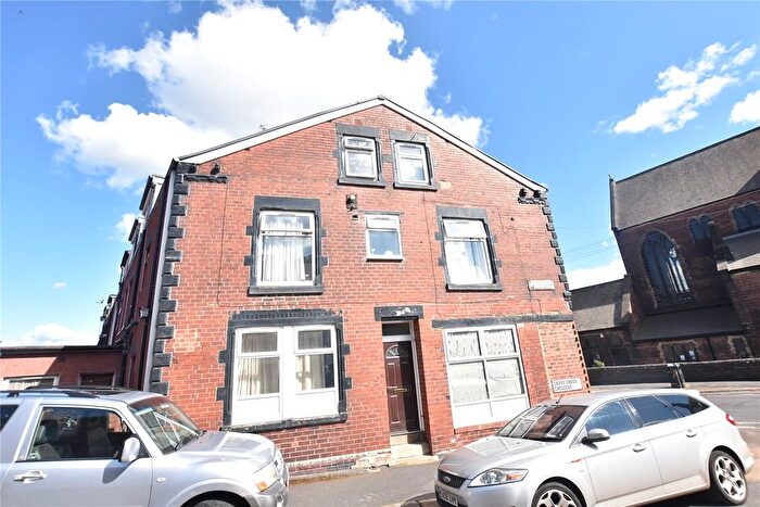 6 Bedroom Terraced House For Sale In Cross Green Lane, Cross Green, Leeds, West Yorkshire, LS9