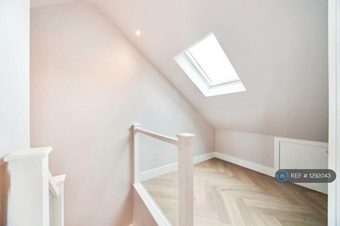 3 Bedroom Flat To Rent In Harvist Road, London, NW6