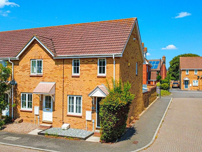 2 Bedroom End Of Terrace House For Sale In Waterleaze, Taunton, Somerset - No Chain!, TA2