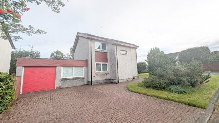 5 Bedroom Detached House For Sale In Locksley Avenue, Cumbernauld, G67
