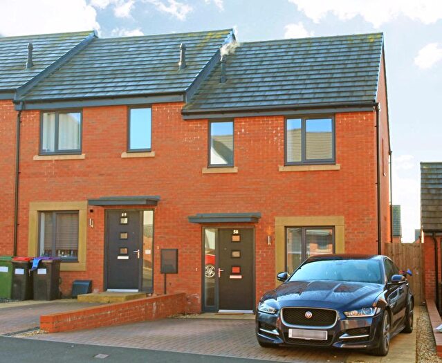 2 Bedroom Terraced House For Sale In York Road, Priorslee, Telford, TF2