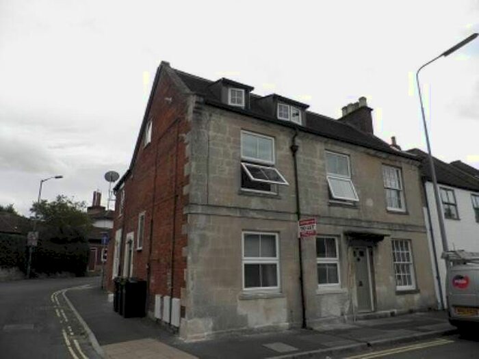 1 Bedroom Flat To Rent In Portway, Warminster, Wiltshire, BA12