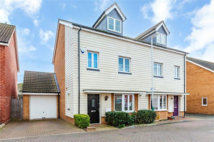 4 Bedroom Semi-Detached House For Sale In Mellowes Road, Hornchurch, RM11