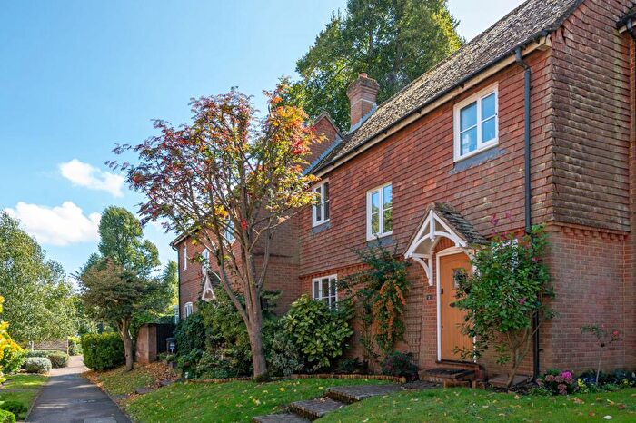 2 Bedroom Terraced House For Sale In St. Marys Walk, Bletchingley, RH1
