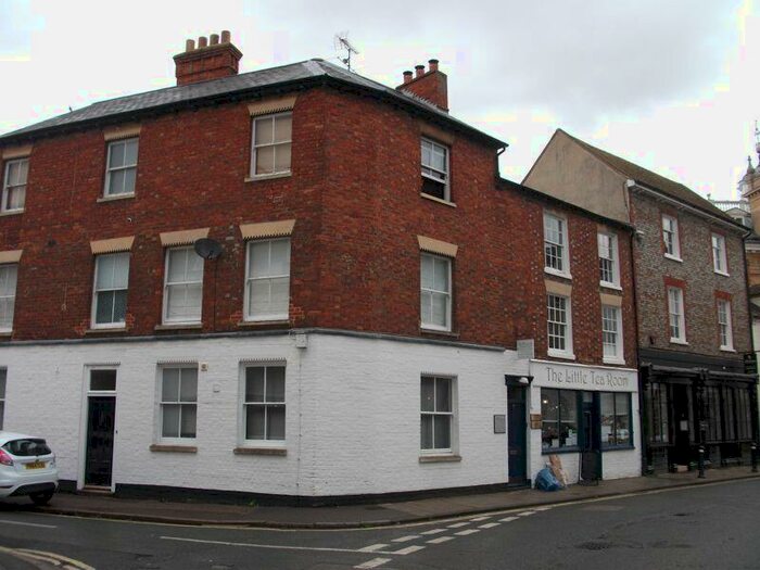 2 Bedroom Flat To Rent In Abingdon Town Centre, OX14