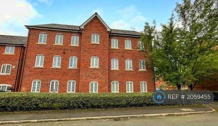 2 Bedroom Flat To Rent In Selside Court, Radcliffe, Manchester, M26
