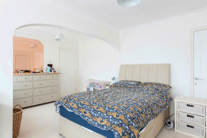 4 Bedroom Detached House For Sale In Longridge Avenue, Saltdean, BN2