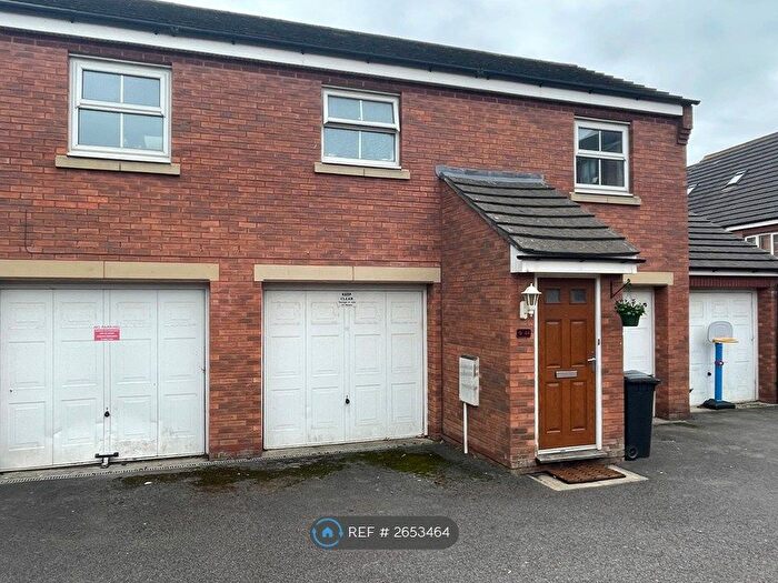 2 Bedroom Flat To Rent In New Charlton Way, Bristol, BS10