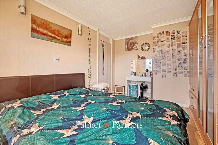 3 Bedroom End Of Terrace House For Sale In Home Mead, Chelmsford, Essex, CM2