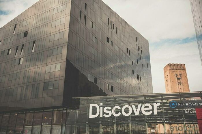 2 Bedroom Flat To Rent In Mann Island, Liverpool, L3