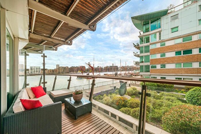2 Bedroom Flat To Rent In Cinnabar Wharf East, Wapping High Street, E1W
