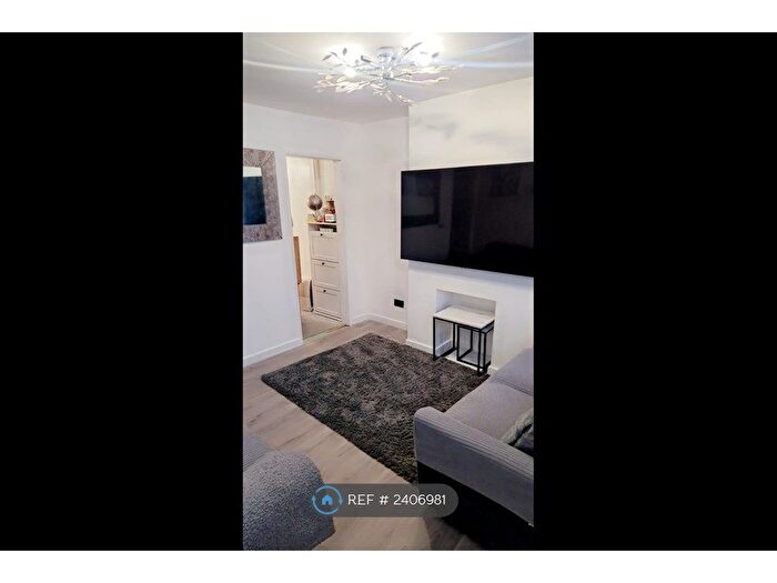 4 Bedroom Terraced House To Rent In Arden Street, Gillingham, ME7