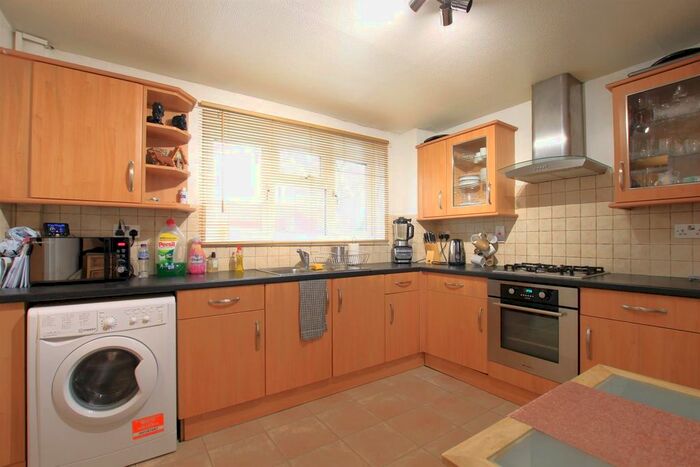2 Bedroom End Of Terrace House To Rent In Stone Crescent, Feltham, TW14