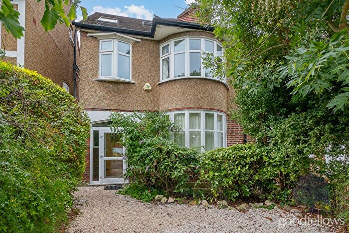 4 Bedroom Detached House To Rent In Maycross Avenue, Morden, Surrey, SM4