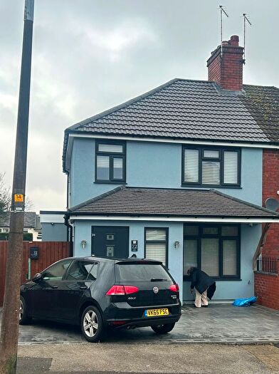 3 Bedroom Semi Detached House To Rent In Eva Road, Oldbury, B68