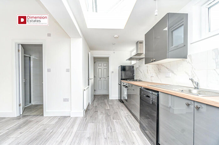 1 Bedroom Flat To Rent In Marsh Hill, Homerton, E9