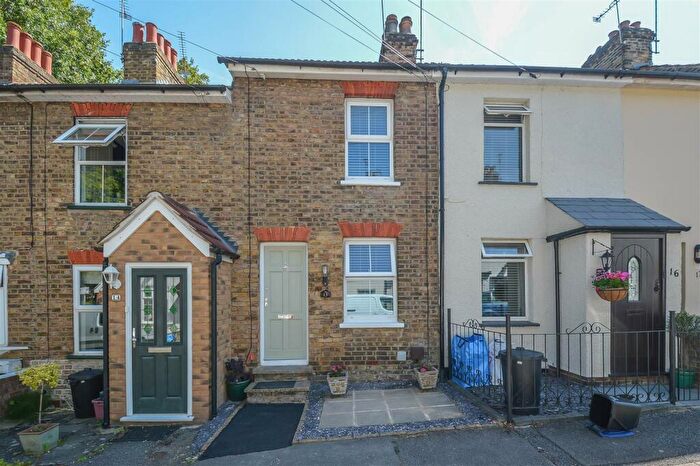 2 Bedroom Terraced House For Sale In Sussex Road, Warley, Brentwood, CM14