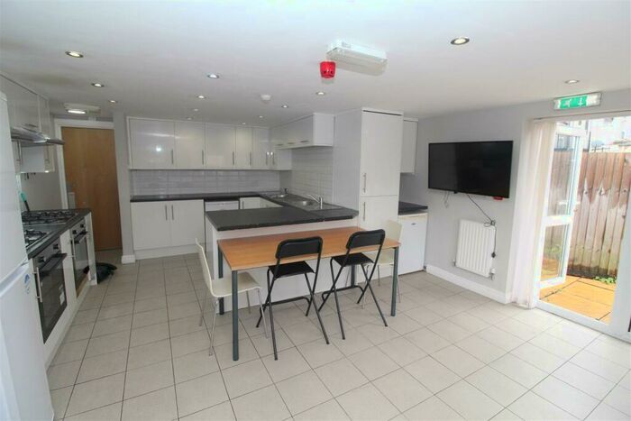 10 Bedroom House To Rent In Cathays Terrace, Cathays, Cardiff, CF24