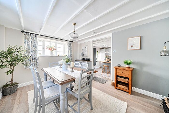 3 Bedroom Property For Sale In Bickleigh, Tiverton, EX16