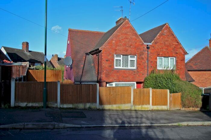 3 Bedroom Semi-Detached House To Rent In Flintham Drive, Sherwood, Nottingham, NG5