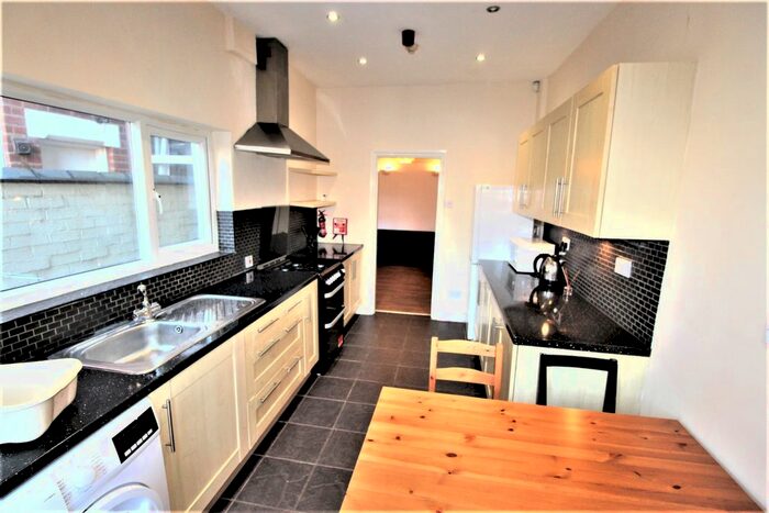 5 Bedroom Terraced House To Rent In Bolingbroke Road, Coventry, CV3