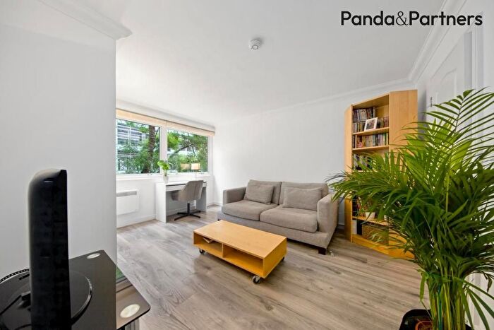 2 Bedroom Flat To Rent In King Regent's Place, Fitzroy Street, London, W1T