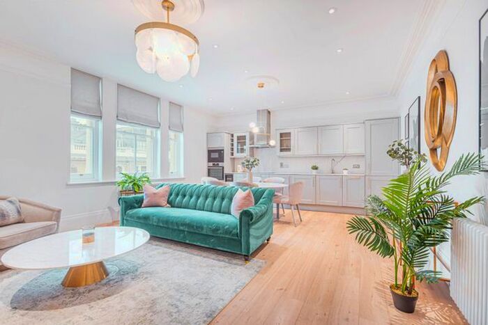 3 Bedroom Flat To Rent In Cromwell Road, London, SW7