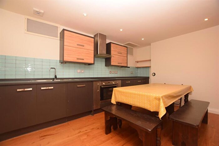 2 Bedroom Flat To Rent In The Old Bakery Court, Brook Road, Montpelier, BS6