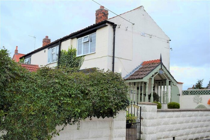 3 Bedroom Cottage For Sale In Silver Street, Waddingham, DN21