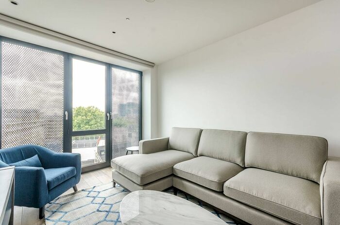 1 Bedroom Flat To Rent In Three Colts Lane, Bethnal Green, London, E2