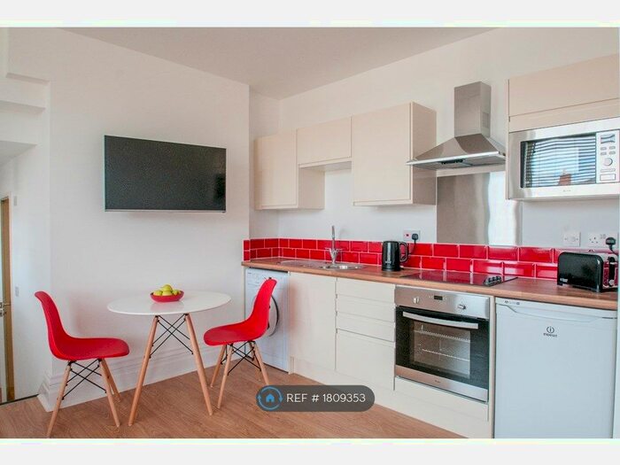1 Bedroom Flat To Rent In Heathfield Avenue, Crewe, CW1