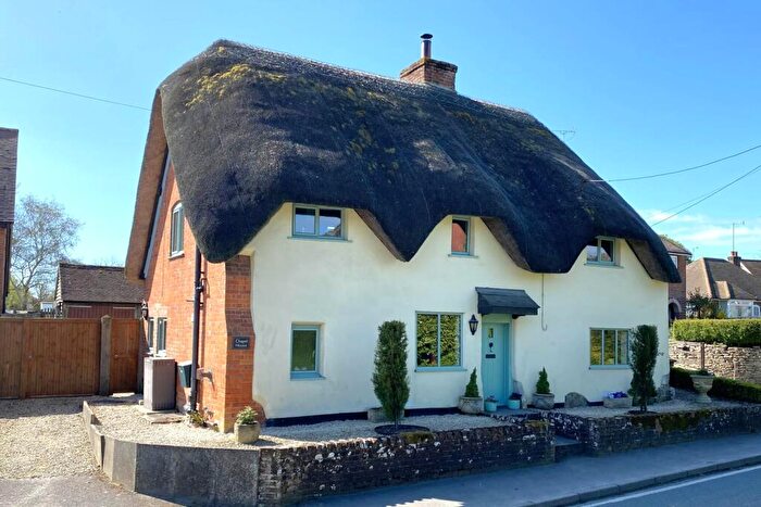 3 Bedroom Detached House For Sale In Pewsey Road, Rushall, Pewsey, Wiltshire, SN9