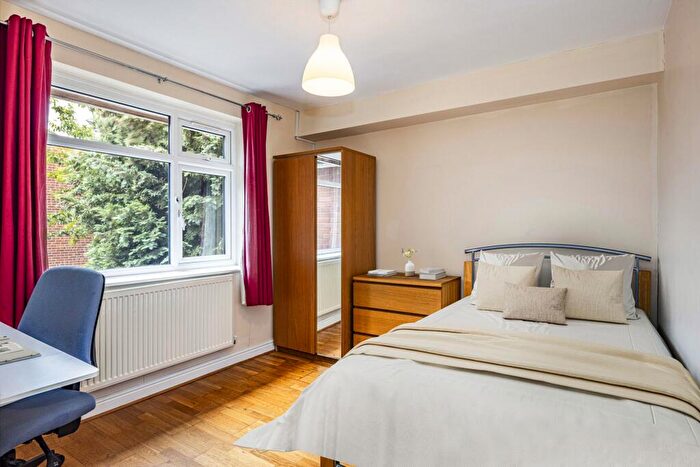 1 Bedroom Semi-Detached House To Rent In Princess Avenue, Beeston, NG9