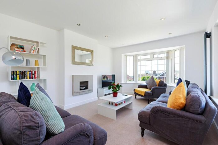 5 Bedroom Semi-Detached House To Rent In Desmond Way, Brighton, BN2